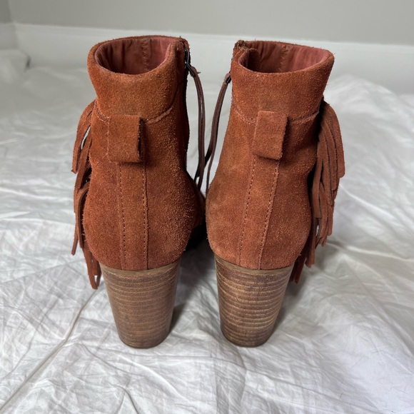 TOMS Lunata Suede Fringe Cognac Brown Bootie Womens Size 9 Boho Cowgirl Chic - Picture 6 of 15